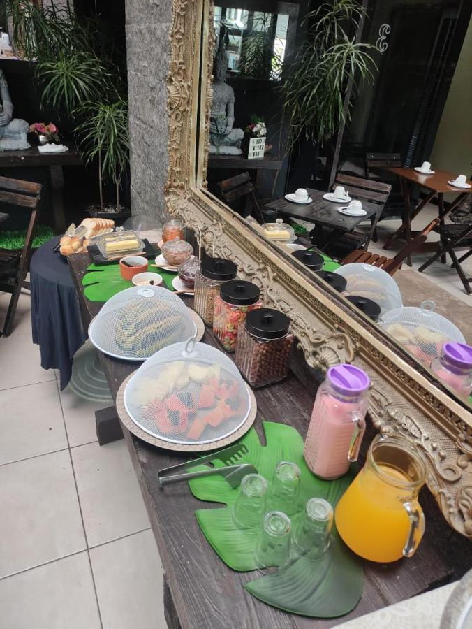 Pousada Bravo House Balneário Camboriú 外观 照片